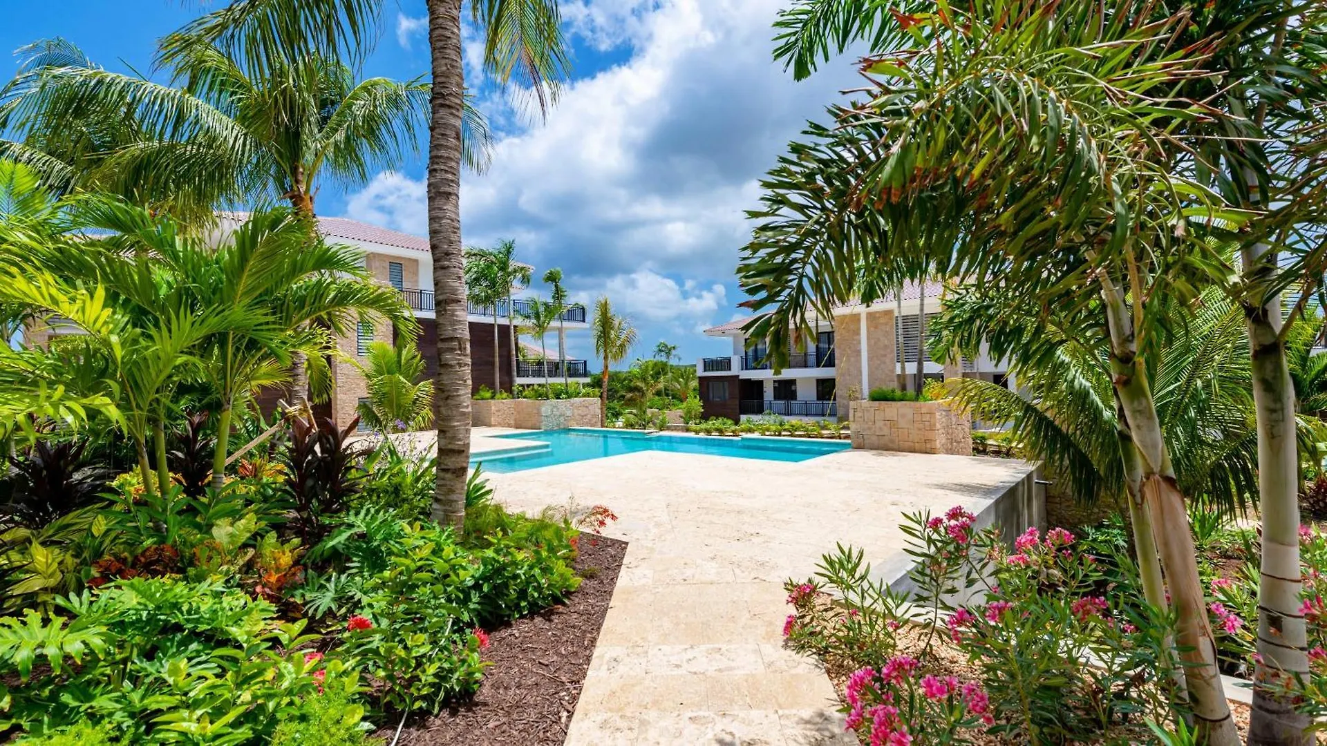 Blue Breeze Balcony Apartment Willemstad